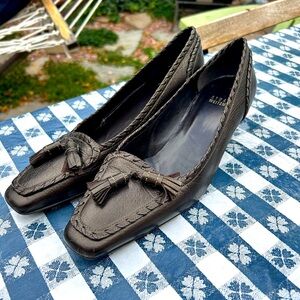 Stuart Weitzman loafer kitten pumps